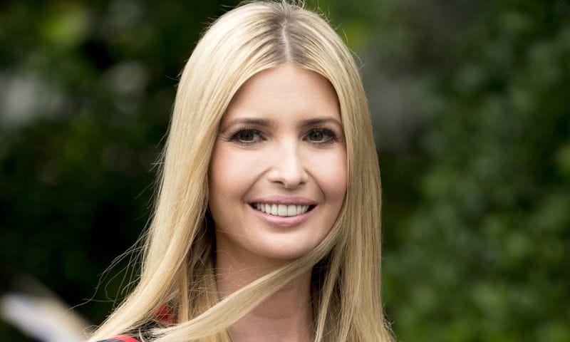 La original camisa con la que Ivanka Trump renuncia, por una vez, a su estilo clásico