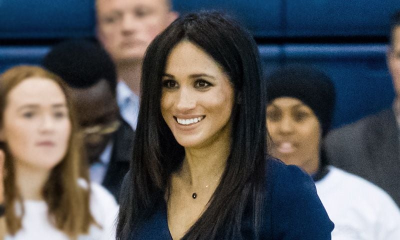 Meghan Markle estrena la silueta 'peplum' de la forma menos convencional