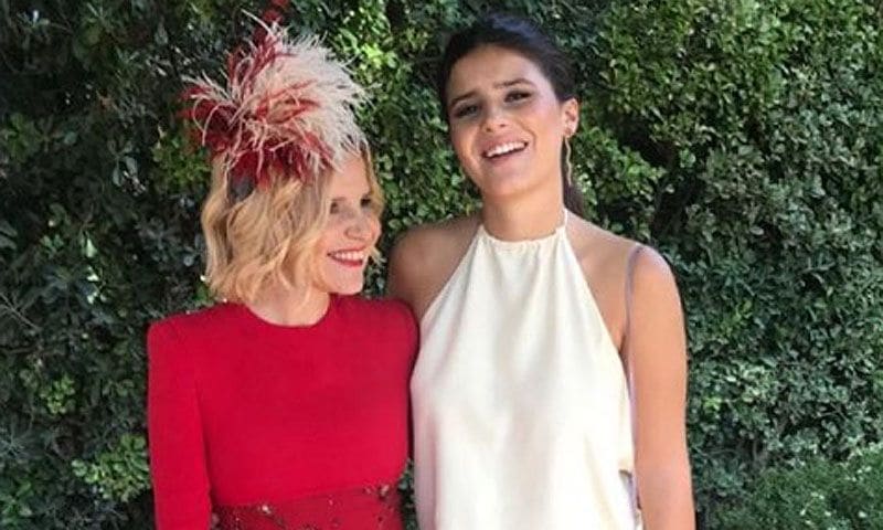 Eugenia Martínez de Irujo y Cayetana Rivera, dos looks de invitada 'made in Spain'