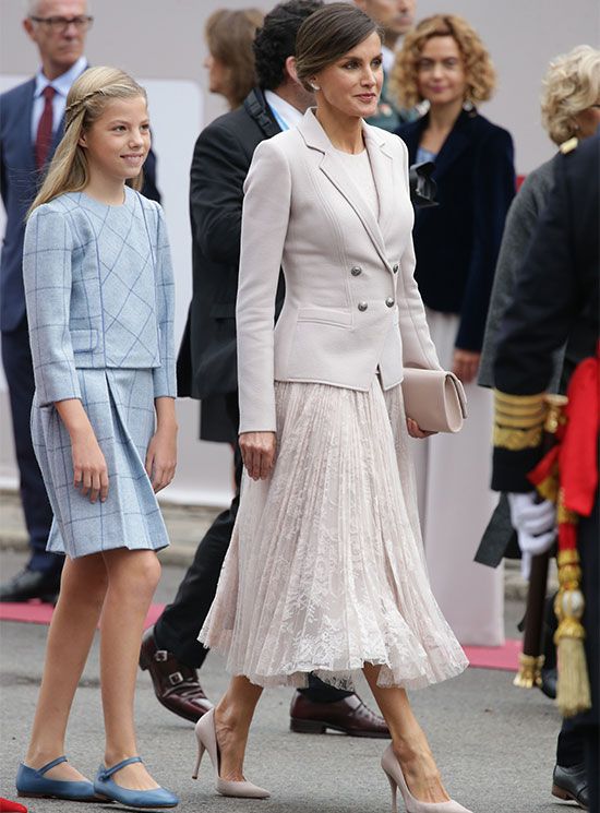 AGENDA DE SM. REYES FELIPE y LETIZIA (Tema precedente ) - Página 43 Letizia1-z