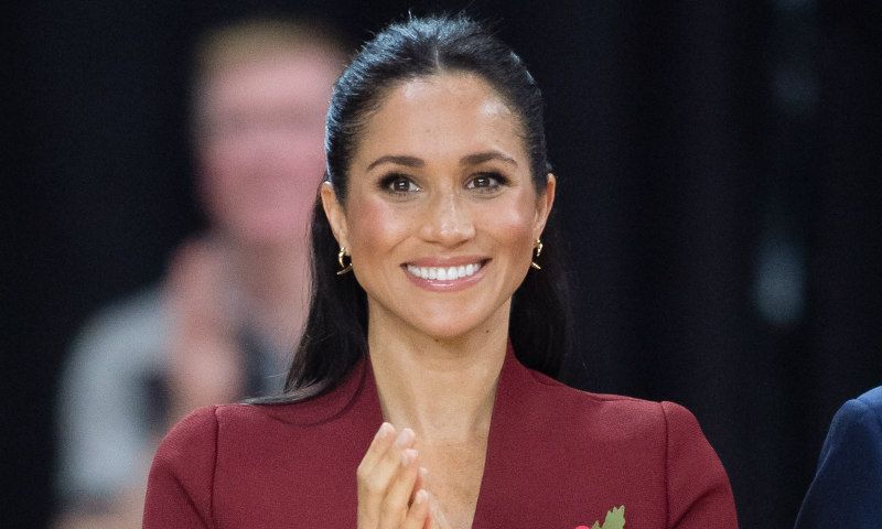 Meghan Markle o cómo llevar el 'power dressing' en clave premamá
