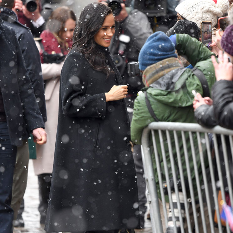 Los llamativos estrenos de Meghan Markle en su look premamá bajo la nieve