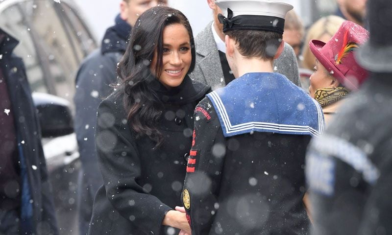 Los llamativos estrenos de Meghan Markle en su look premamá bajo la nieve