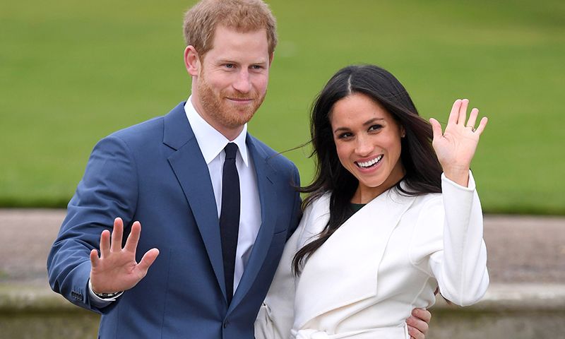 Meghan Markle y su abrigo blanco de rebajas: vuelve el fenómeno