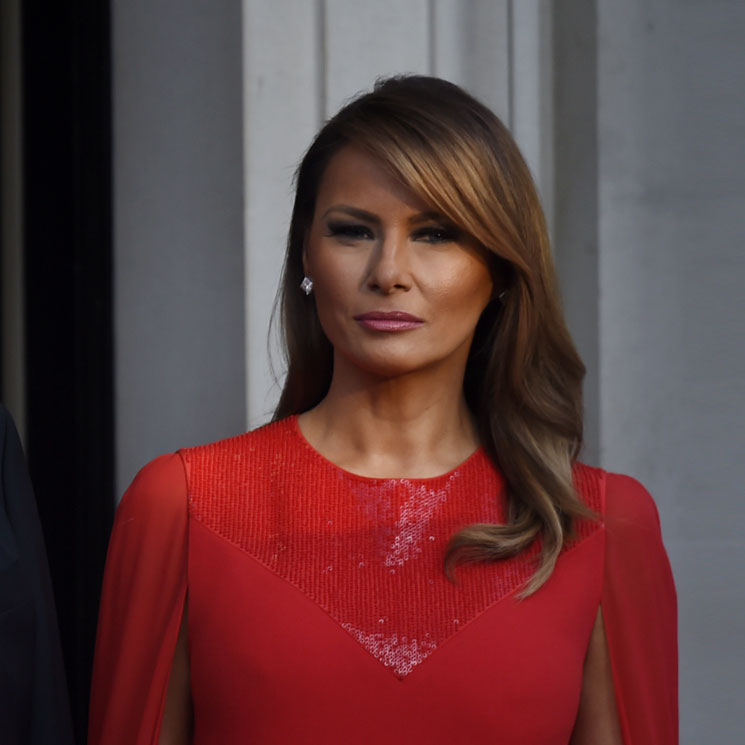 ¡Ahora sí! Melania Trump estrena el vestido de gala que todos esperaban