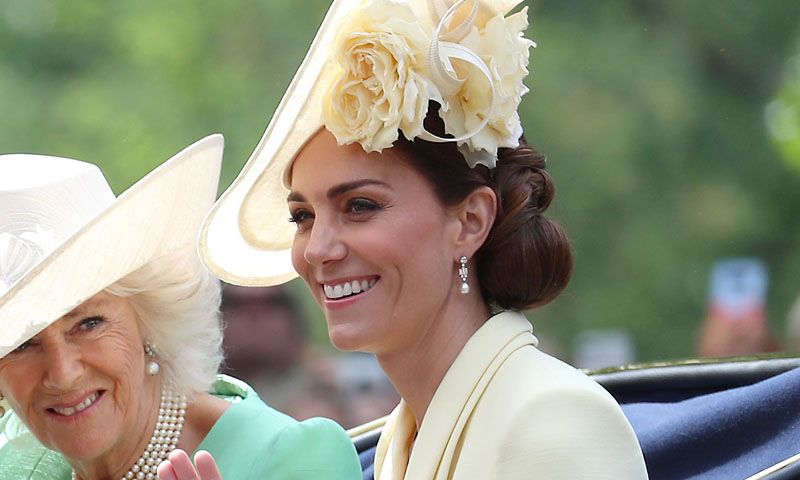 Kate Middleton sigue los pasos de estilo de doña Letizia en el 'Trooping the Colour'