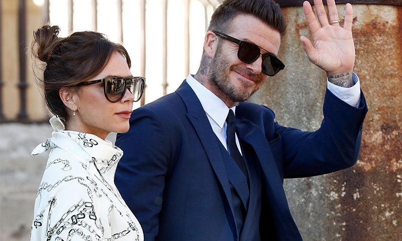 ¡Sorpresa! Victoria Beckham desafía otra vez el protocolo de Pilar Rubio con sus segundos zapatos