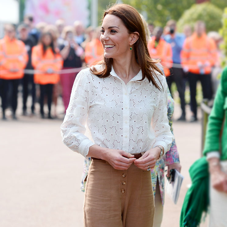 Diez pruebas de que Kate Middleton está rejuveneciendo su look