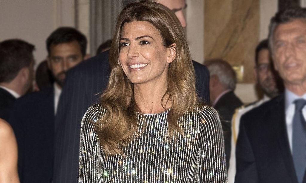 La influencia de doña Letizia en los últimos looks de Juliana Awada como Primera Dama