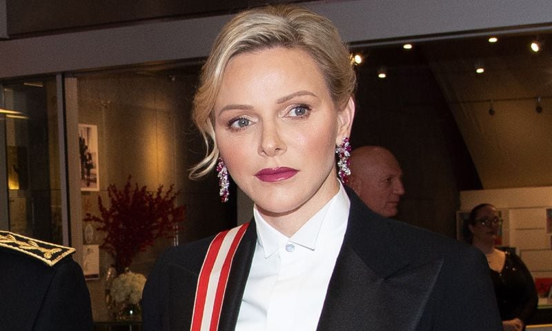 Charlene eclipsa con un look sin precedentes en la gran noche de Mónaco