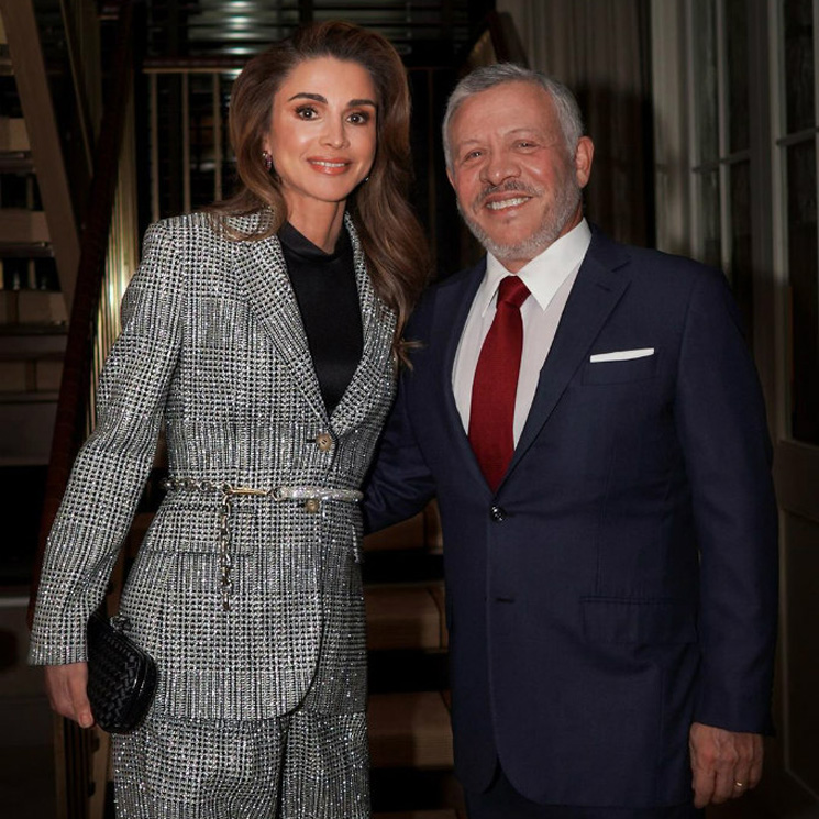 Rania se supera: versiona el traje de noche que querrán las 'royals' europeas