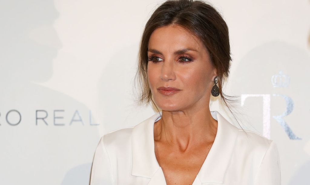 Prendas rompedoras y más de 12 nuevas marcas: la evolución de estilo de la Reina en 2019