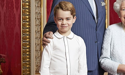 Los motivos por los que se ha vuelto viral el look del príncipe George en su fotografía familiar