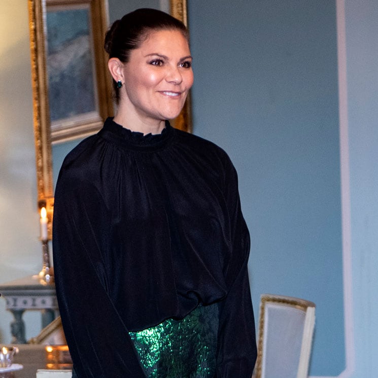 Victoria de Suecia se atreve con la tendencia que unió a Kate Middleton y doña Letizia