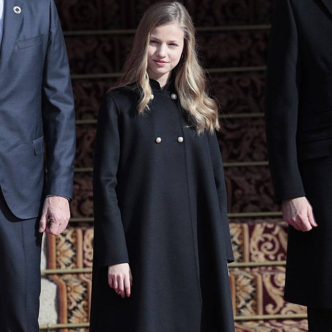 En 'rojo Letizia', la princesa Leonor recicla uno de sus mejores looks