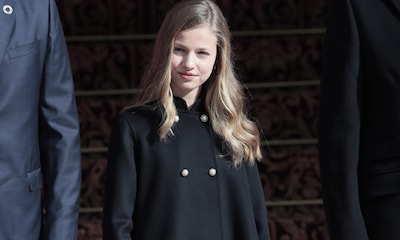 En 'rojo Letizia', la princesa Leonor recicla uno de sus mejores looks