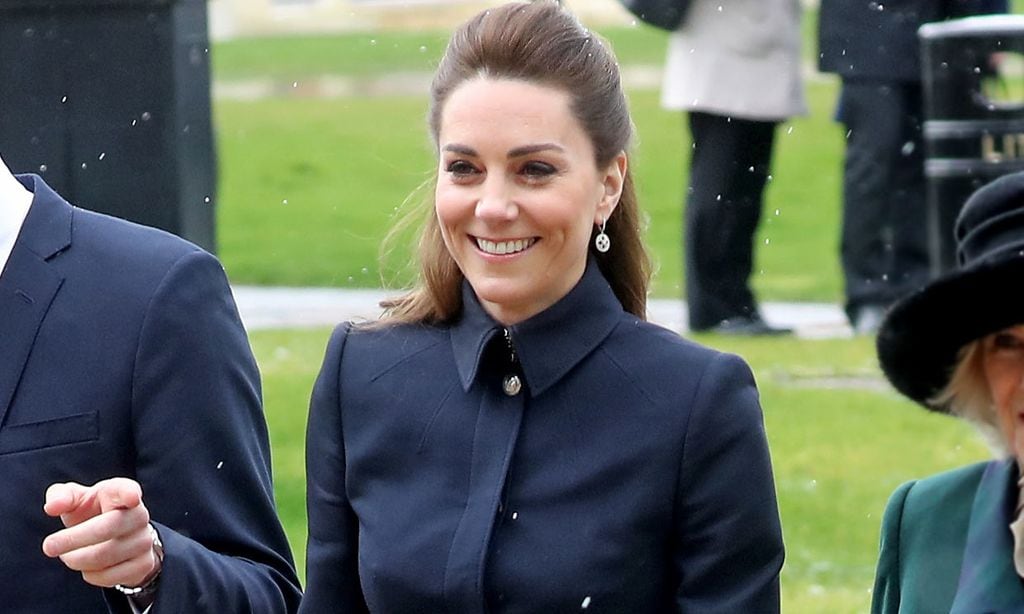 ¿Adiós abrigo-vestido? El look de Kate Middleton que podría sustituir a su básico de invierno
