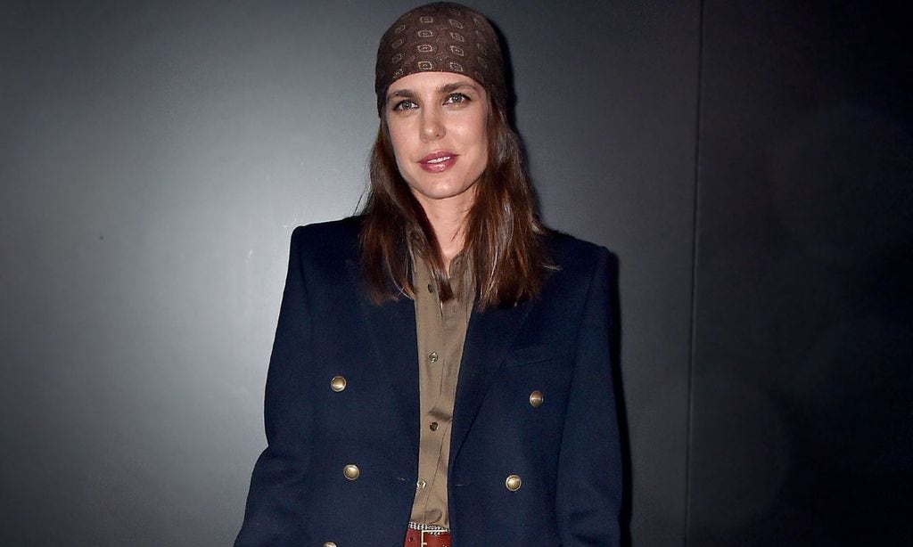 Carlota Casiraghi recupera un complemento que las 'royals' no llevan desde los años 70
