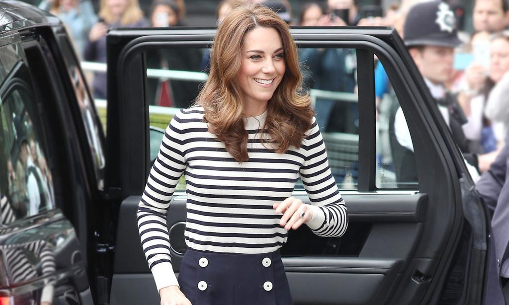 De 8 euros, con estilo marinero... Los 5 pantalones de Kate Middleton que hacen tipazo