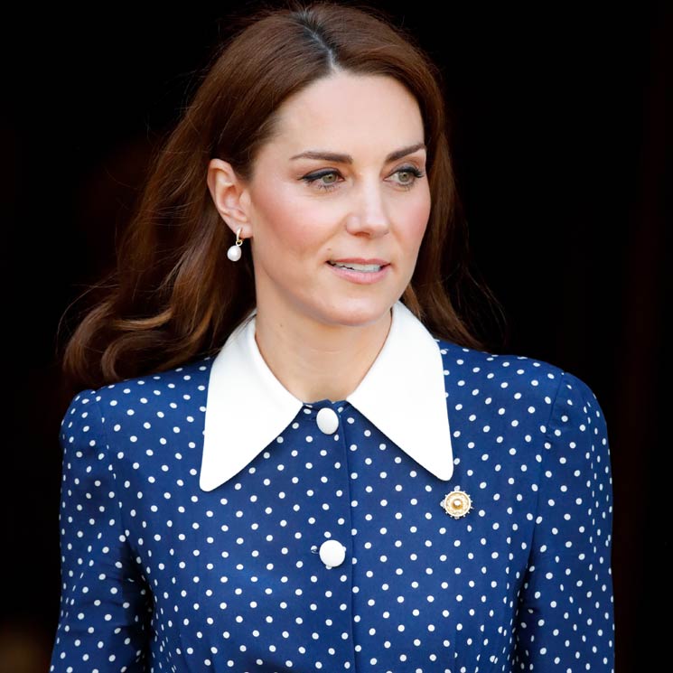 ¿Vestido o camisa? El misterioso look de Kate Middleton que despista a sus fans