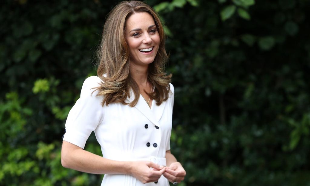 Kate Middleton, vestido camisero blanco