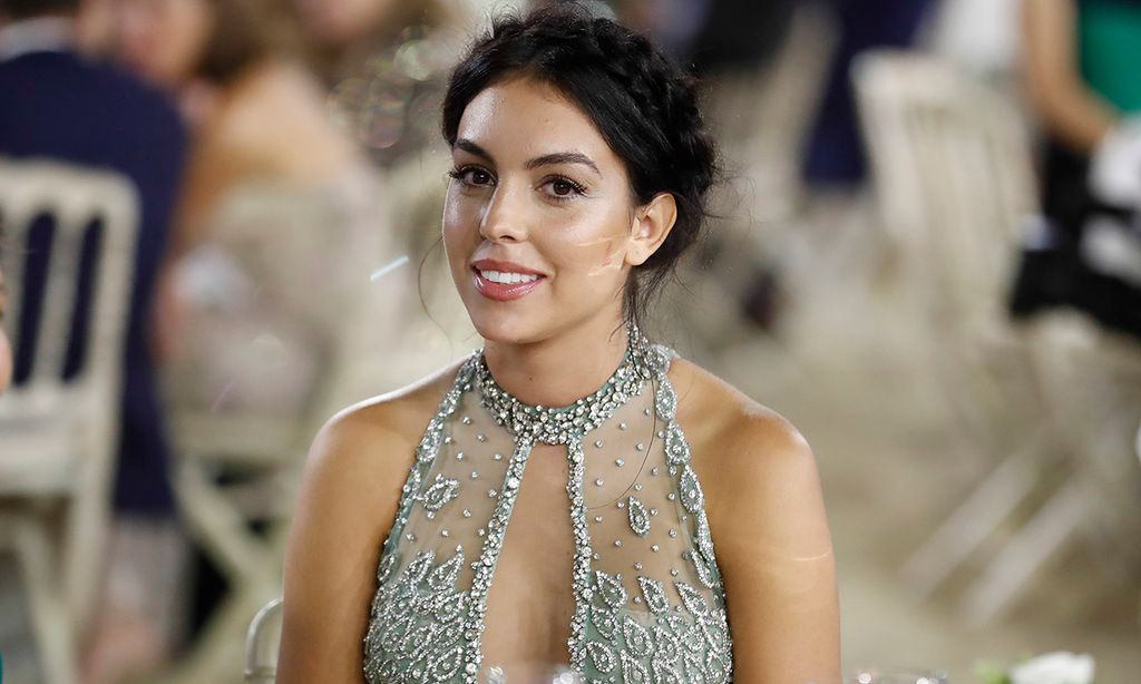 ¿Georgina Rodríguez o Cenicienta? La modelo se convierte en princesa Disney por una noche