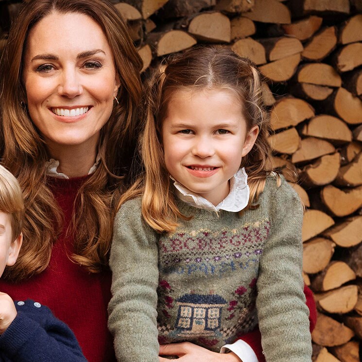 ¡Tras los pasos de mamá! Charlotte estrena las botas españolas favoritas de Kate Middleton