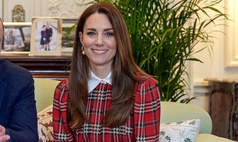 Kate Middleton con vestido de cuadros