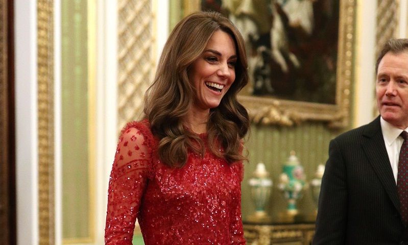 La colección de vestidos-joya que Kate reserva para sus actos privados (y que estamos deseando ver)