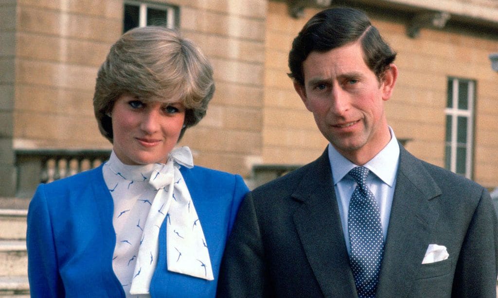 Hace 40 años, Diana de Gales marcó tendencia en su posado decisivo como futura 'royal'