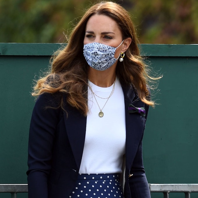 Kate rompe su tradición de estilo en Wimbledon con el estampado 'fetiche' que agota en minutos