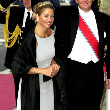 El debut de Máxima de Holanda ante la realeza con vestido liso y calzado plano 20 años atrás