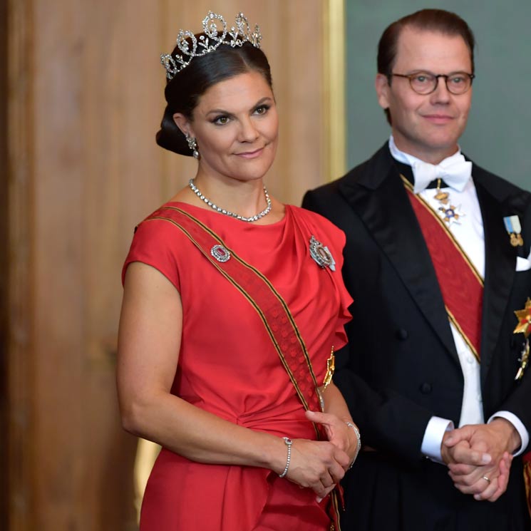 Victoria de Suecia recupera diez años después el vestido de la preboda de Guillermo y Kate