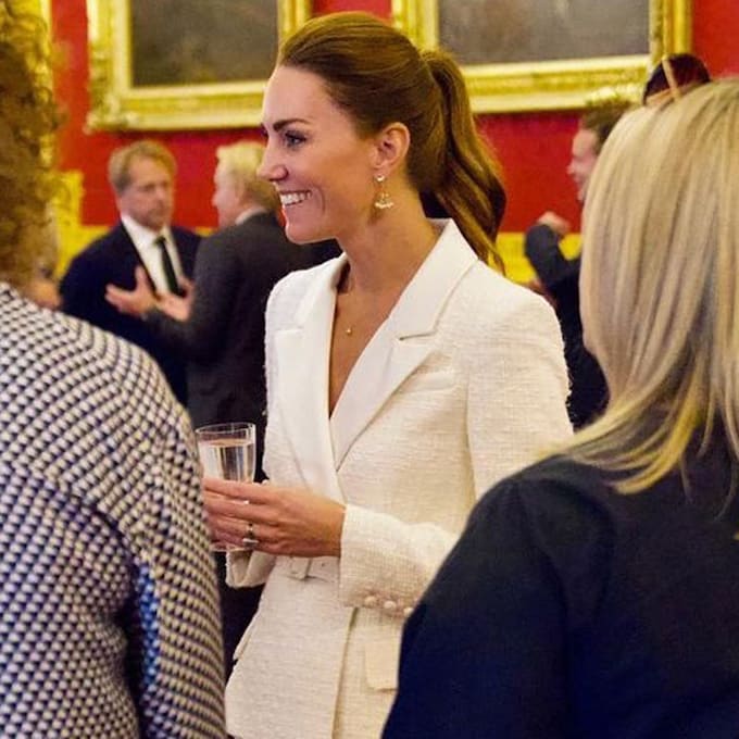Kate Middleton conecta con doña Letizia gracias a su romántico look 'bailarina'