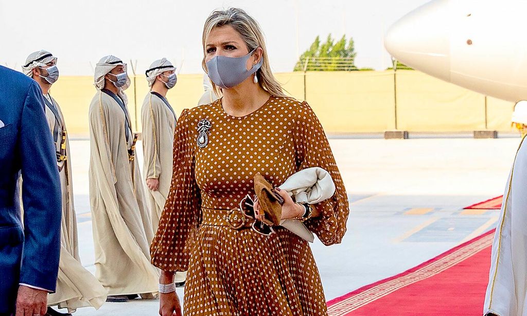 De Nueva York a Abu Dabi: Máxima recupera su vestido de lunares que conecta con Julia Roberts