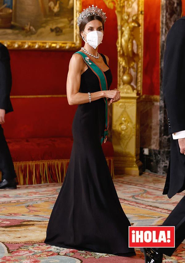 Doña Letizia presume de figura con un espectacular nuevo vestido de gala -  Noticias Internacionales, Noticias Imparciales, Diario Mundial