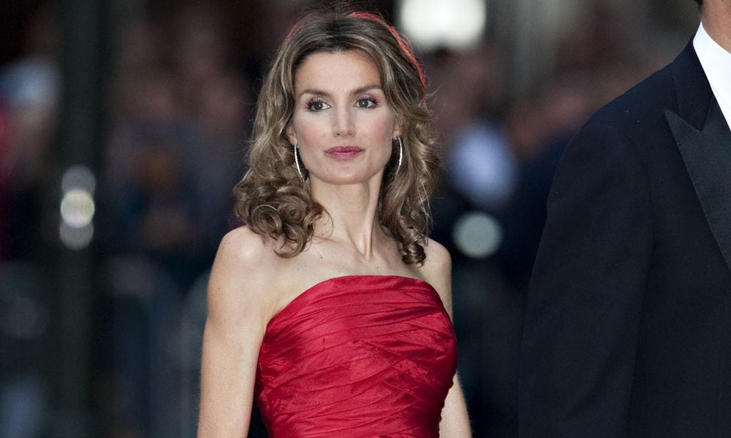 Los dos vestidos de gala con los que doña Letizia conquistó Suecia hace 11 años