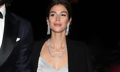 El espectacular look de fiesta de Sandra Gago con un vestido lencero y joyas de diamantes