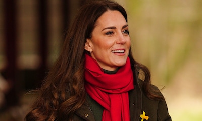El 'déjà vu' de Kate Middleton con su look más cómodo y con botines veganos
