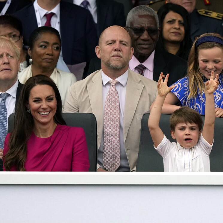 ¡Igual que papá! Louis de Cambridge recrea un look que el príncipe Guillermo llevó hace 37 años