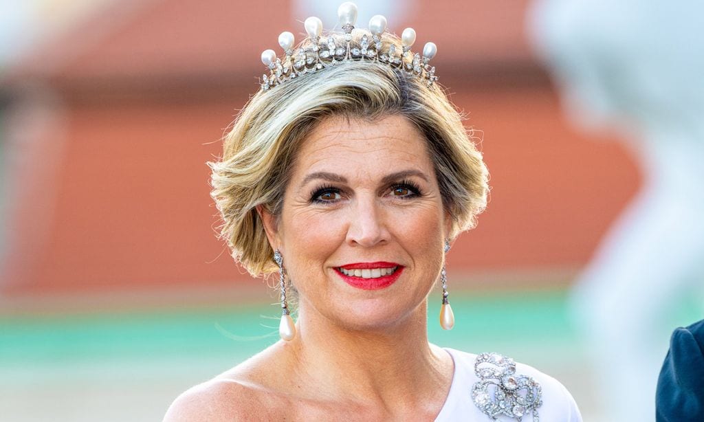 Máxima de Holanda con vestido blanco