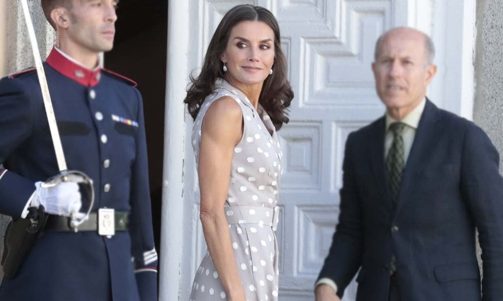 Reina Letizia alpargatas look