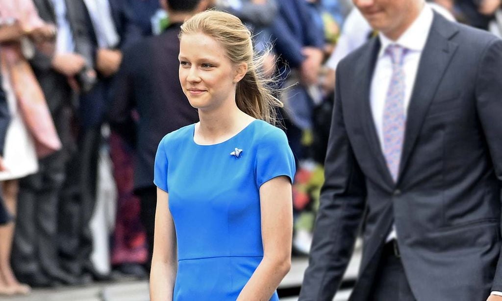 Éléonore de Bélgica, la joven princesa que triunfa con vestidos azules