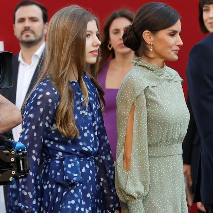 La infanta Sofía conecta con su madre gracias a su nuevo vestido estampado