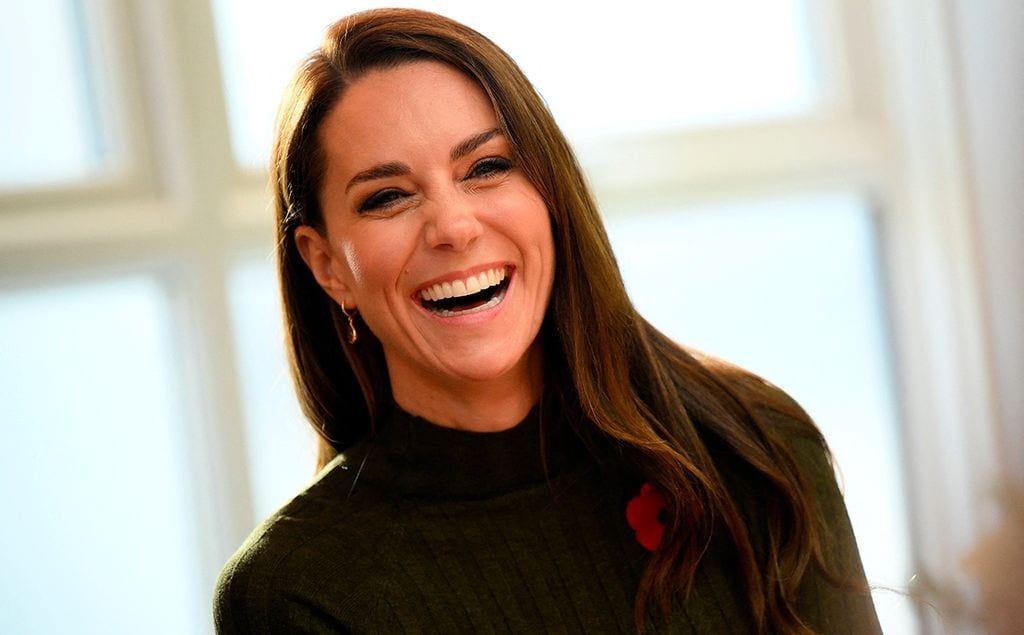 Todo al verde, Kate Middleton estrena un cómodo vestido de punto de Mango