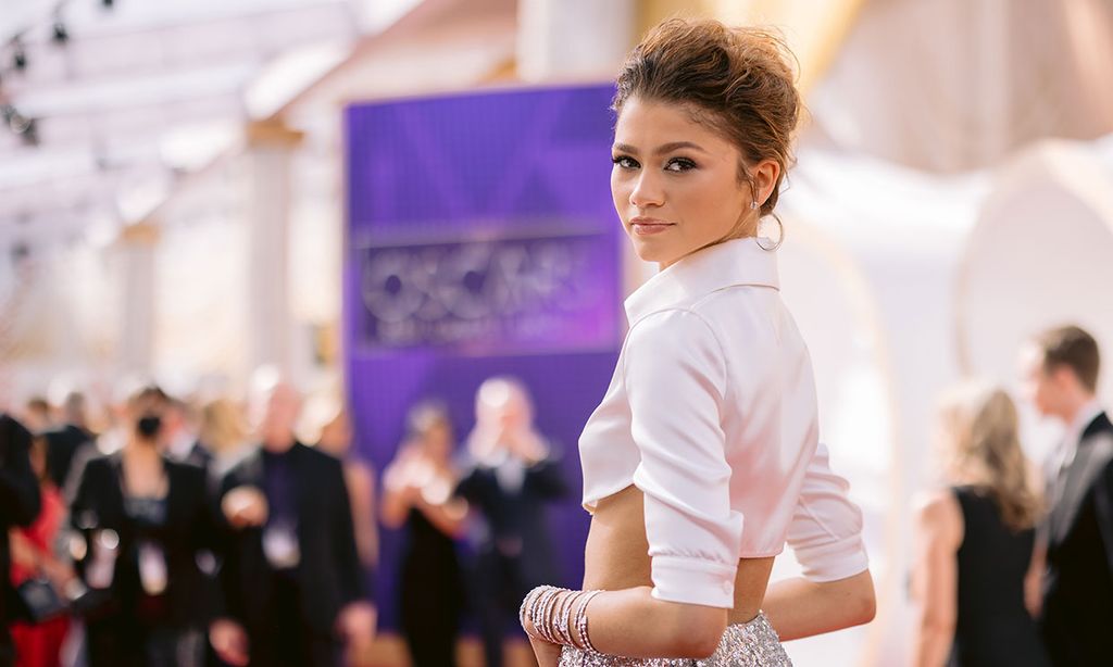 El efecto Zendaya se cuela en 'red carpet' incluso sin acudir a los premios