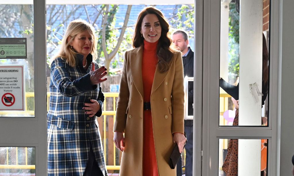 Kate Middleton recupera su vestido de punto de Massimo Dutti