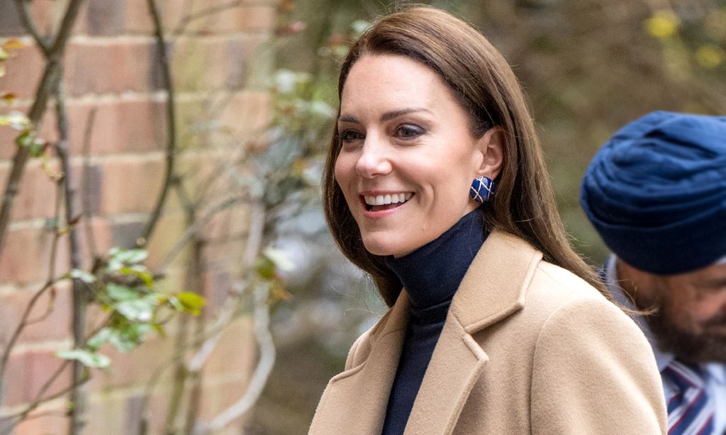 Kate Middleton abrigo cámel