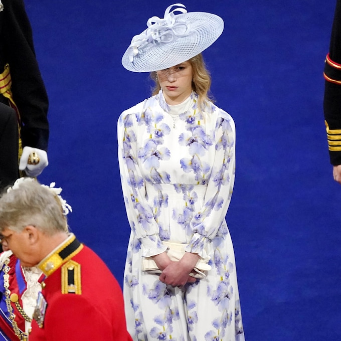 El gran cambio de Lady Louise Windsor con su vestido floral inspirado en el 'glamour' de los 70