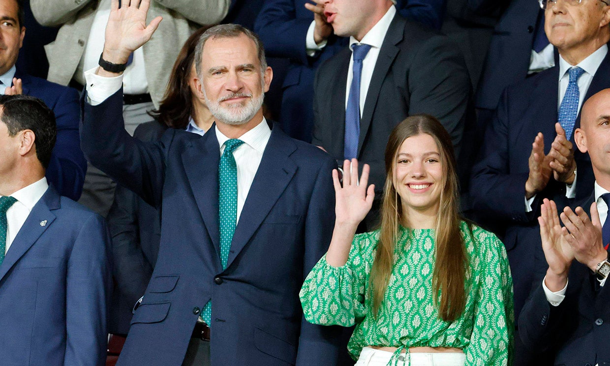 La infanta Sofía estrena el top estampado viral de Zara de menos de 30 euros
